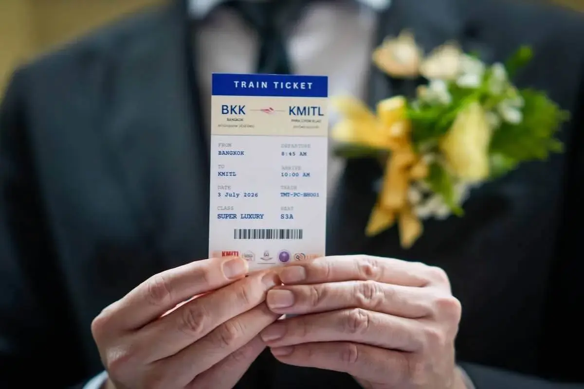 ไทยทำไทยใช้! "ยศชนัน" เปิดตัว "รถไฟไทยทำ" รถไฟ EV ระดับ Luxury Class ต้นแบบ ฝีมือคนไทยให้