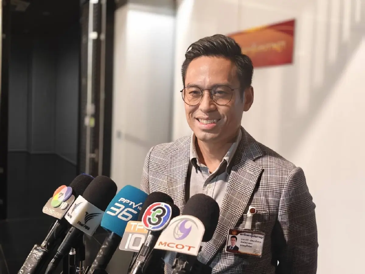 นายกรวีร์ ปริศนานันทกุล โฆษกคณะกรรมาธิการวิสามัญพิจารณาร่างพระราชบัญญัติงบประมาณรายจ่ายประจำปีงบประมาณ 2570 