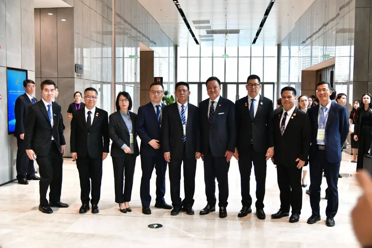 นายอนุทิน ชาญวีรกูล นายกรัฐมนตรี และ รมว.มหาดไทย หารือกับผู้บริหารระดับสูงบริษัทเทคโนโลยีชั้นนำจีน 