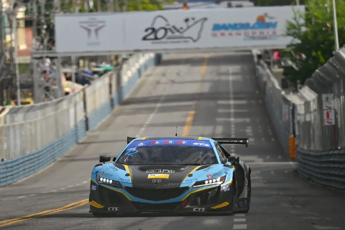 “ต๊อด ปิติ” แซงท้ายเกม! สิงห์ มอเตอร์สปอร์ตฯ เหมาชัย GT3 ศึกบางแสน 2 เรซติด