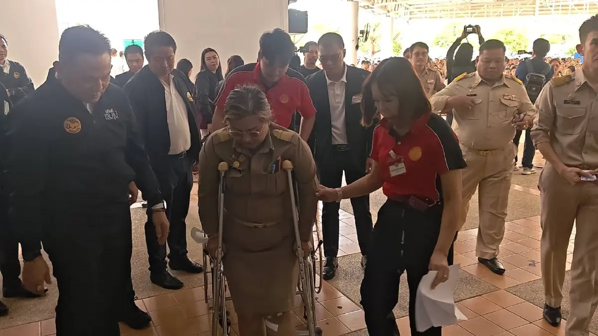 คุมเข้ม! "รองเซมเบ้" ตรวจสถานที่สอบ "องค์กรปกครองส่วนท้องถิ่น" ขู่ฟันเด็ดขาดพวก "ทุจริต"