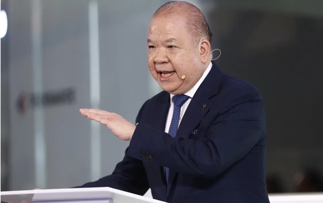นายพิชัย นริพทะพันธุ์ อดีต รมว.พาณิชย์ 