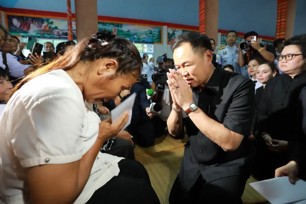 "นายกฯ" ร่วมพิธีพระราชทานน้ำหลวงสรงศพ พระภิกษุถูกรถชนมรณภาพ