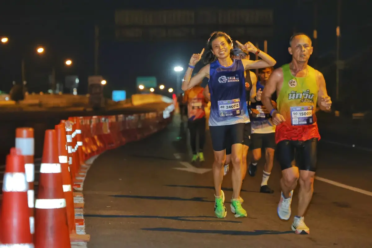 ยิ่งใหญ่สมศักดิ์ศรี! "ยะลามาราธอน 2026" ปิดฉากสุดประทับใจ นักวิ่งกว่า 8,500 ชีวิตตบเท้าลงสนาม นายกนครยะลา ชูผังเมืองสวย หนุนเศรษฐกิจใต้โตยั่งยืน