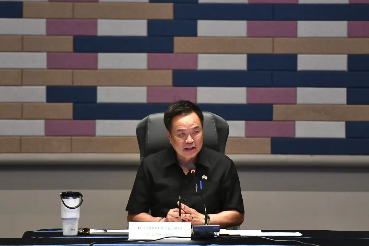 นายอนุทิน ชาญวีรกูล นายกรัฐมนตรีและรัฐมนตรีว่าการกระทรวงมหาดไทย