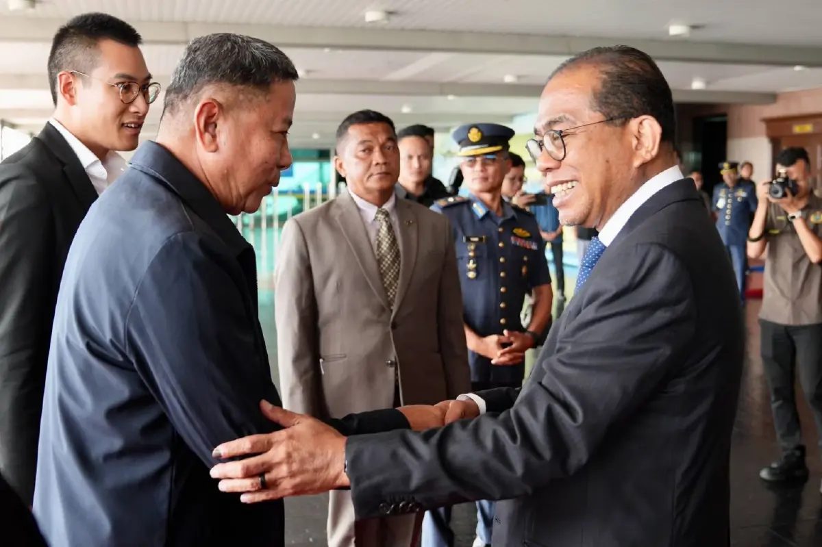 พล.ท.อดุลย์ บุญธรรมเจริญ รัฐมนตรีว่าการกระทรวงกลาโหม หารือทวิภาคีกับ ดาโตะ เซอรี โมฮัมหมัด คาเลด นอร์ดิน รัฐมนตรีว่าการกระทรวงกลาโหมมาเลเซีย 