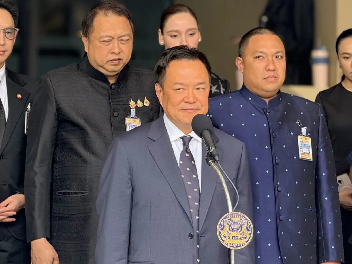 "อนุทิน" ปิดโอกาสพบ "ทักษิณ" ที่มาเลเซีย! ยันภารกิจแน่น เดินหน้าปลดล็อค "กุ้งไทย"