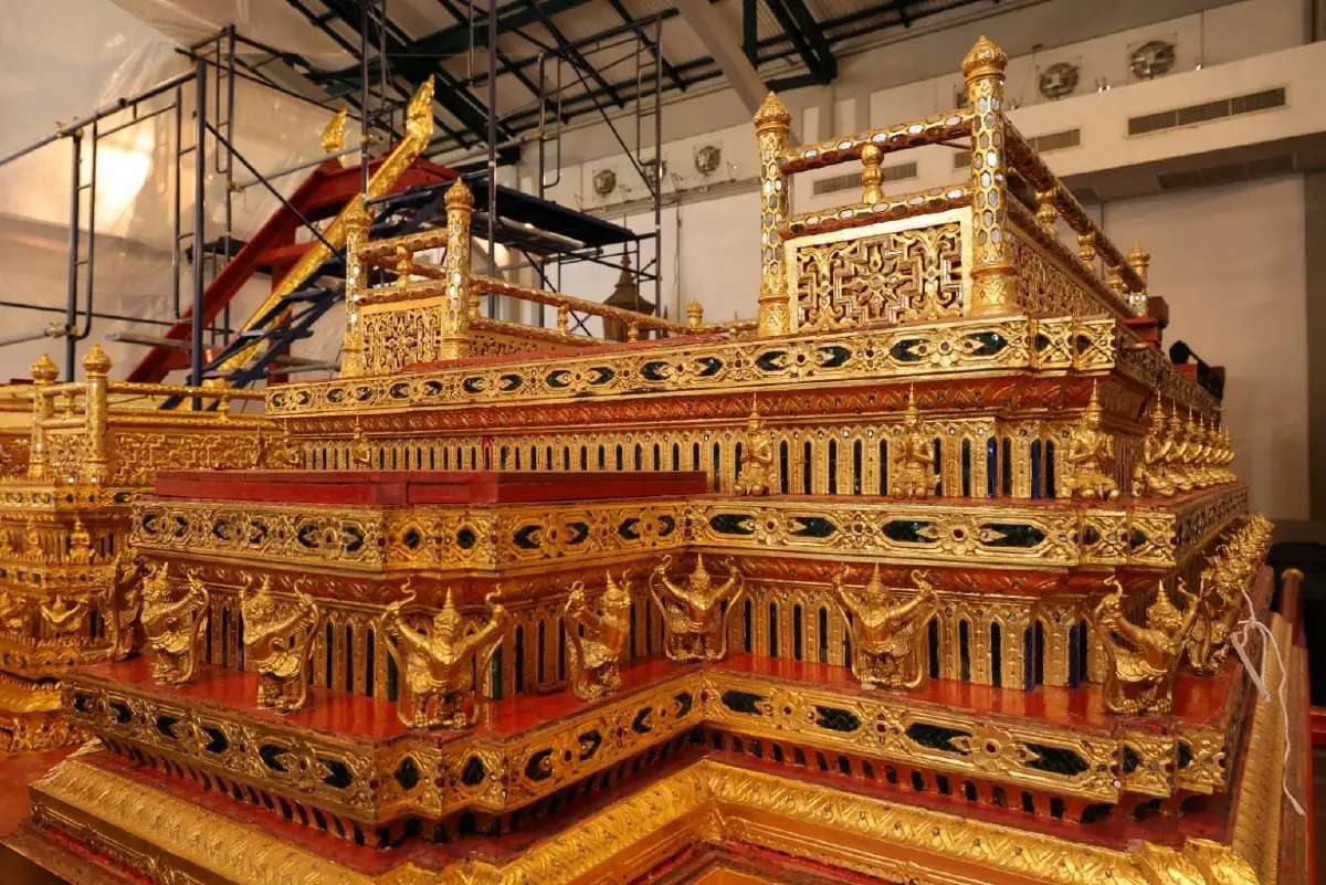 "ผบ.ทบ." ตรวจความพร้อมบูรณะ "พระมหาพิชัยราชรถ" คืบหน้าเกือบ 100% แล้ว