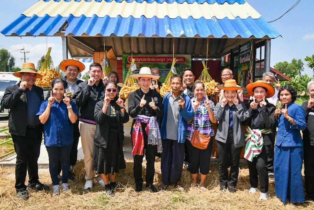 “ยศชนัน” ผนึก พม. คิกออฟ Sandbox แก้จน 5 ด้านที่ร้อยเอ็ด!