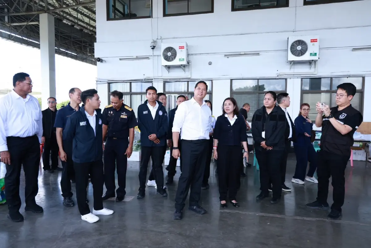 นายสรรเพชญ บุญญามณี รัฐมนตรีช่วยว่าการกระทรวงคมนาคม 