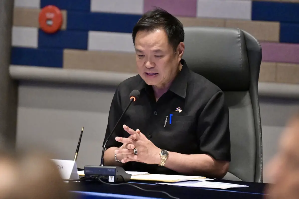 นายอนุทิน ชาญวีรกูล นายกรัฐมนตรี และ รมว.มหาดไทย