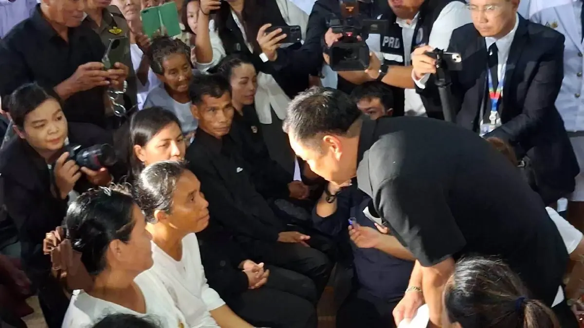 "นายกฯ" ร่วมพิธีพระราชทานน้ำหลวงสรงศพ พระภิกษุถูกรถชนมรณภาพ
