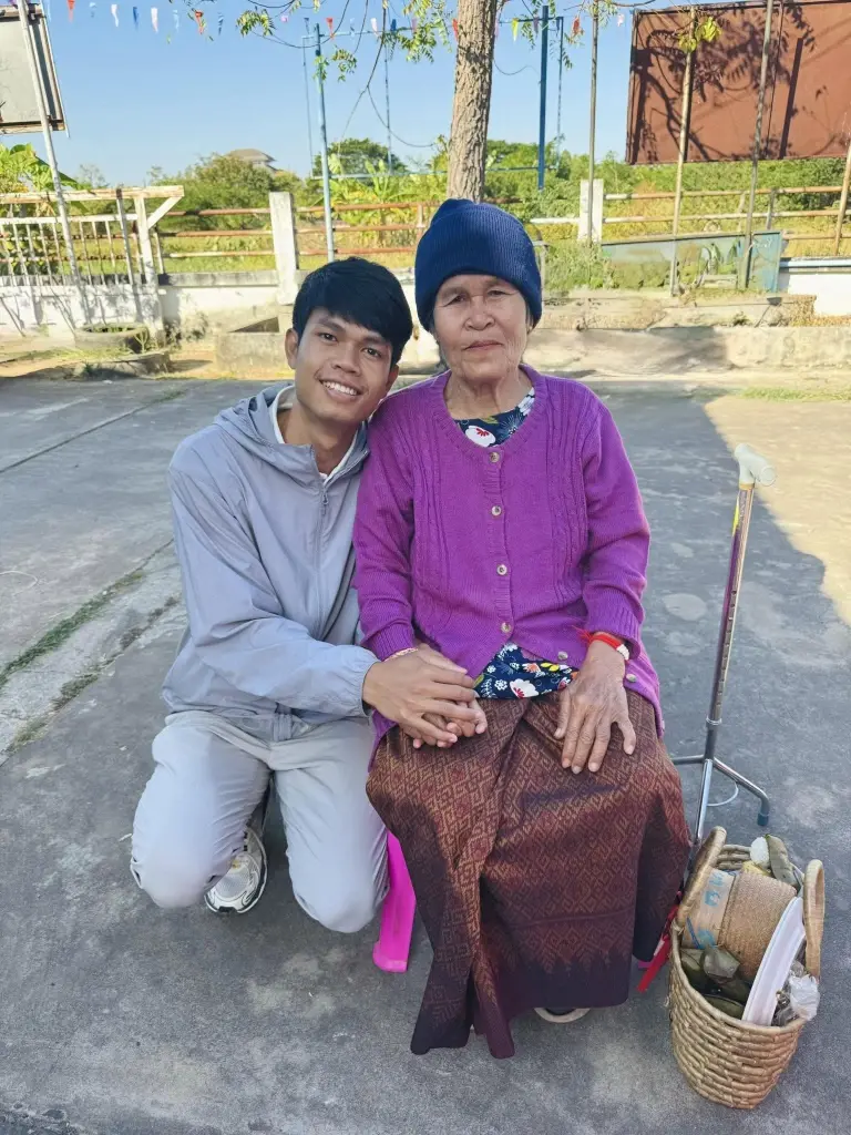 ฮลุน กับย่า