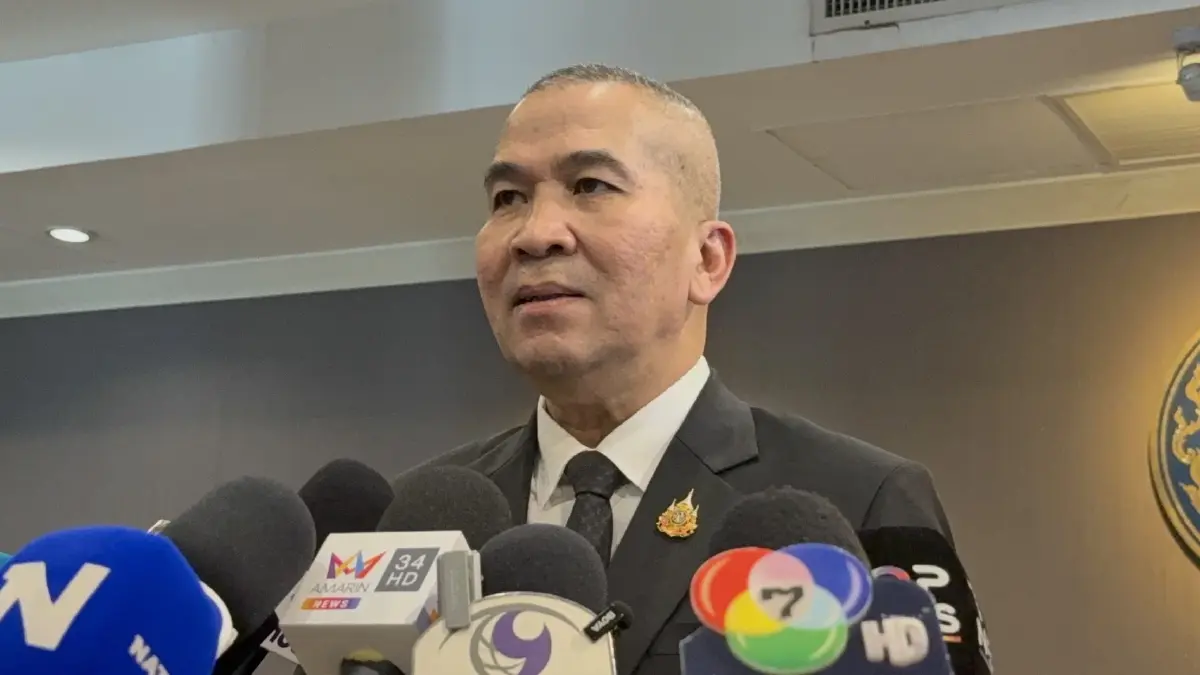 พลตำรวจโท รุทธพล เนาวรัตน์ รัฐมนตรีว่าการกระทรวงยุติธรรม