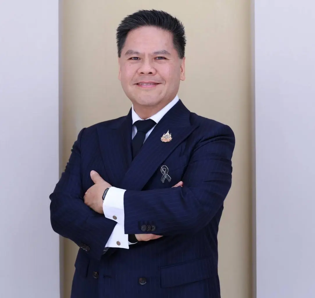 นายวราวุธ ศิลปอาชา รัฐมนตรีว่าการกระทรวงอุตสาหกรรม