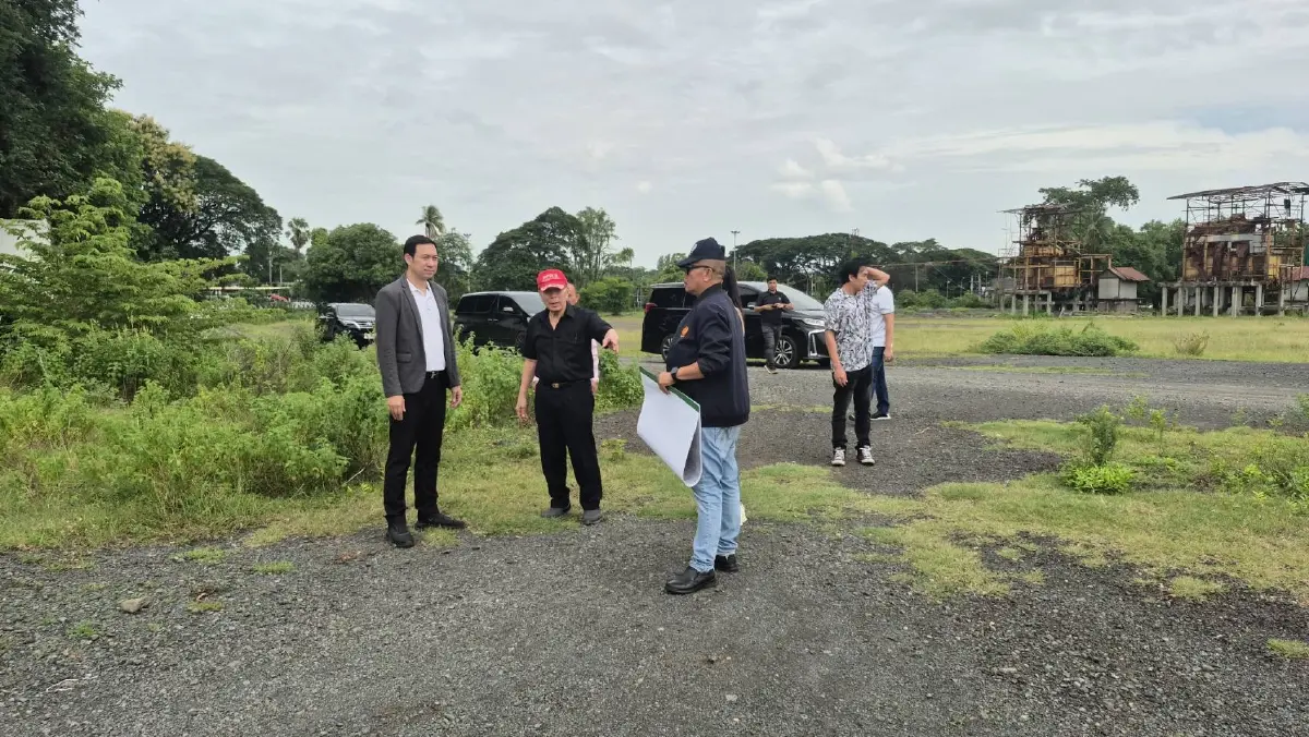 "เสรีพิศุทธ์" ลุยบุรีรัมย์เก็บหลักฐาน ลั่นถ้า "เนวิน" ยอมรับรุกที่รถไฟ จะยอมไกล่เกลี่ย