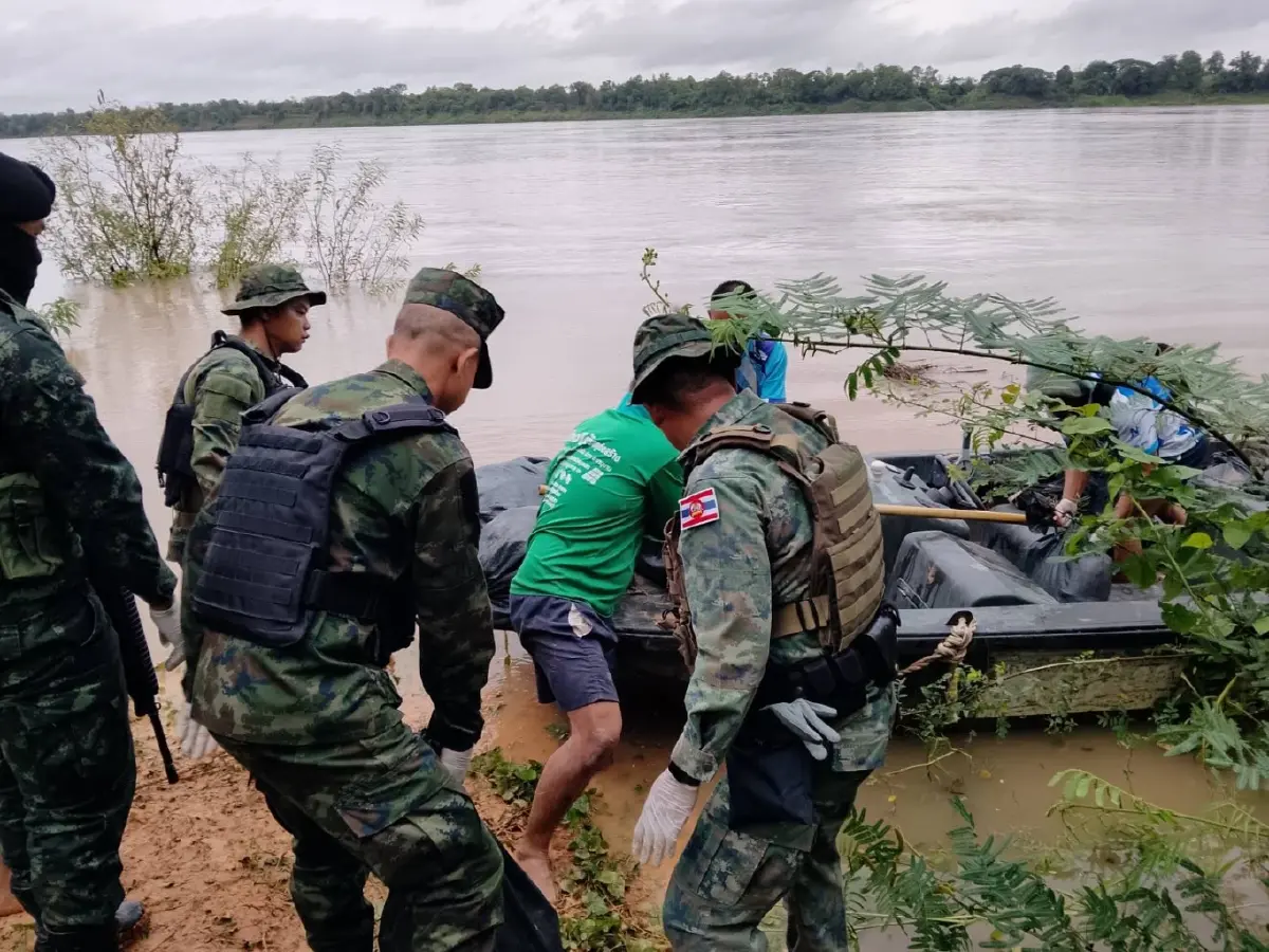 ล้างบางยาเสพติด! ทัพเรือยึดไอซ์ 200 กก. มูลค่า 400 ล้าน ริมโขงอุบลฯ ตัดวงจรยาเสพติดข้ามชาติ (มีคลิป)