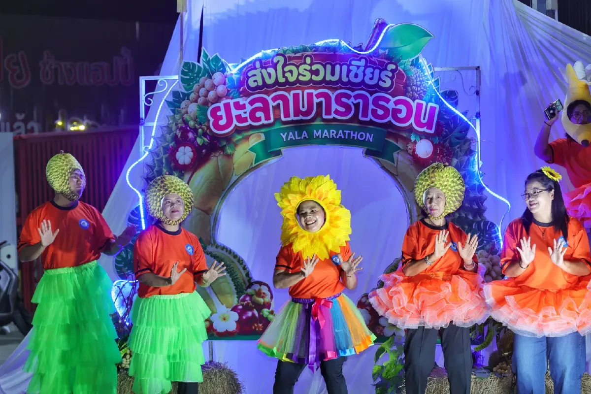 ยิ่งใหญ่สมศักดิ์ศรี! "ยะลามาราธอน 2026" ปิดฉากสุดประทับใจ นักวิ่งกว่า 8,500 ชีวิตตบเท้าลงสนาม นายกนครยะลา ชูผังเมืองสวย หนุนเศรษฐกิจใต้โตยั่งยืน