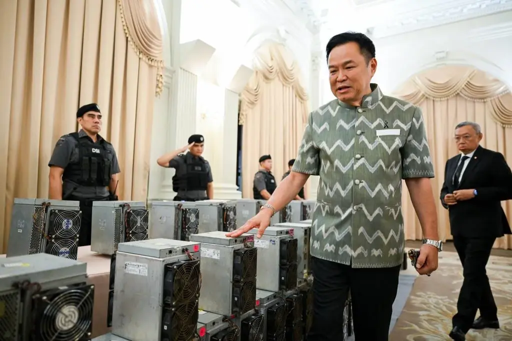 อนุทิน แถลงทลายเหมืองบิตคอยน์ 7 จุด ลอบใช้ไฟหลวงขุดเงินดิจิทัล
