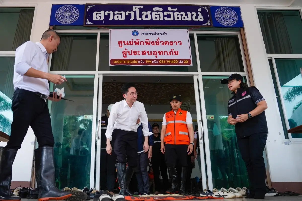 นายยศชนัน วงศ์สวัสดิ์ รองนายกรัฐมนตรี และ รมว.อว.