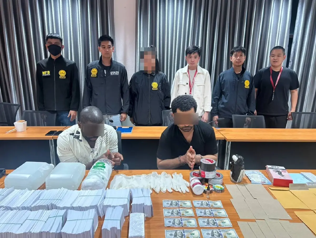 กลโกงยุค 90 รีเทิร์น! "รองจ๋อ" ซ้อนแผนรวบแก๊งผิวสี ต้มตุ๋น "Black Money" เสกกระดาษเป็นดอลลาร์ (มีคลิป)