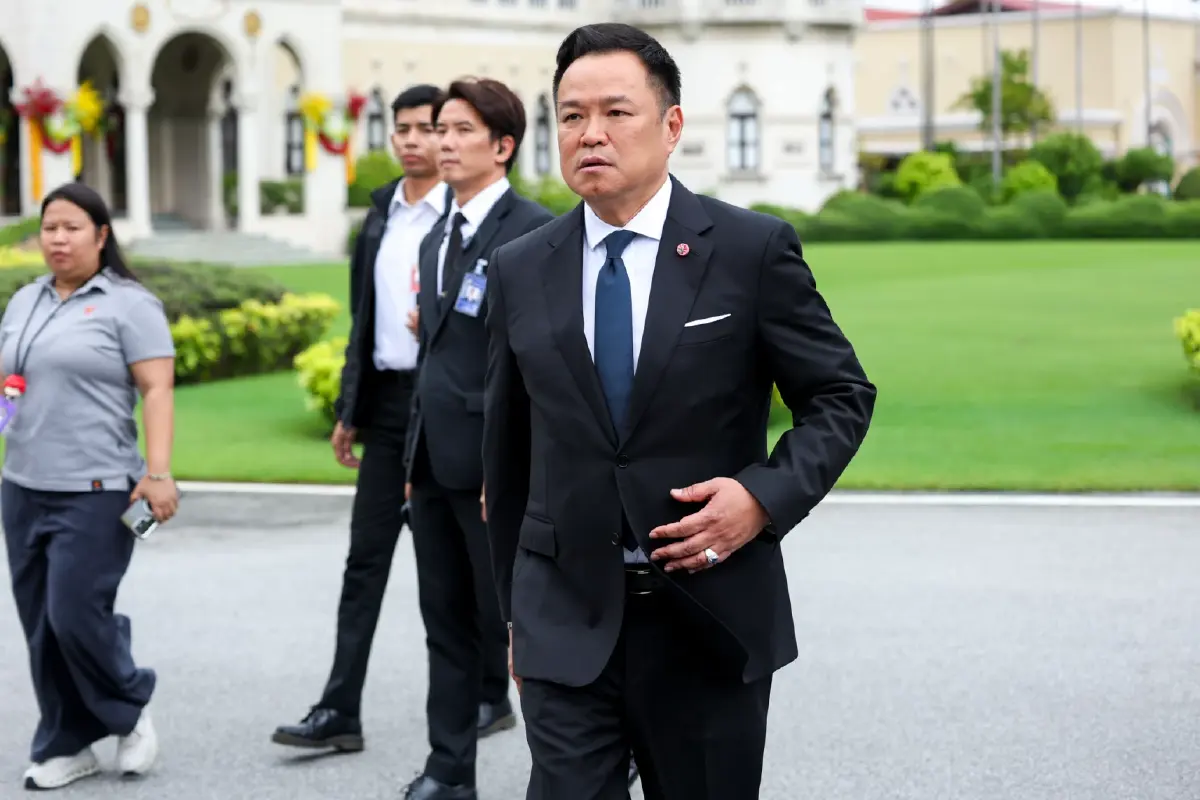 นายกฯ อนุทิน ชาญวีรกูล 