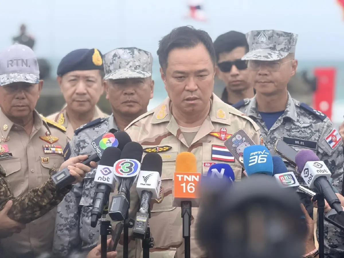 'อนุทิน' ขึ้นเรือหลวงจักรีนฤเบศร ตรวจ ทร. เล็งเสริมยุทโธปกรณ์