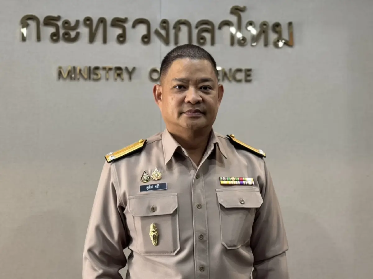 "โฆษก กห." แจง "ชายโวยวายสั่งเครื่องบินลงจอด" เป็น "ทหาร" จริงแต่ "ป่วยจิตเวช" อยู่ระหว่างรักษา