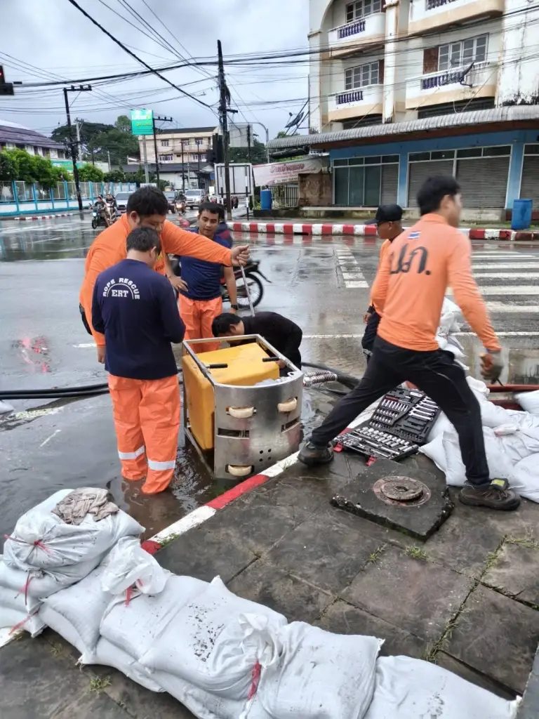 มท.3 สั่งทุกหน่วยเฝ้าระวังสถานการณ์น้ำ “จ.น่าน” 24 ชม.