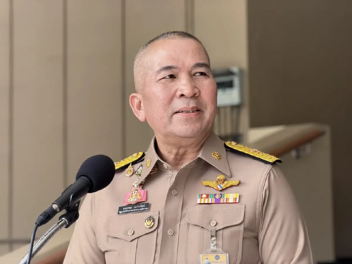 พล.ต.ท.รุทธพล เนาวรัตน์ รัฐมนตรีว่าการกระทรวงยุติธรรม