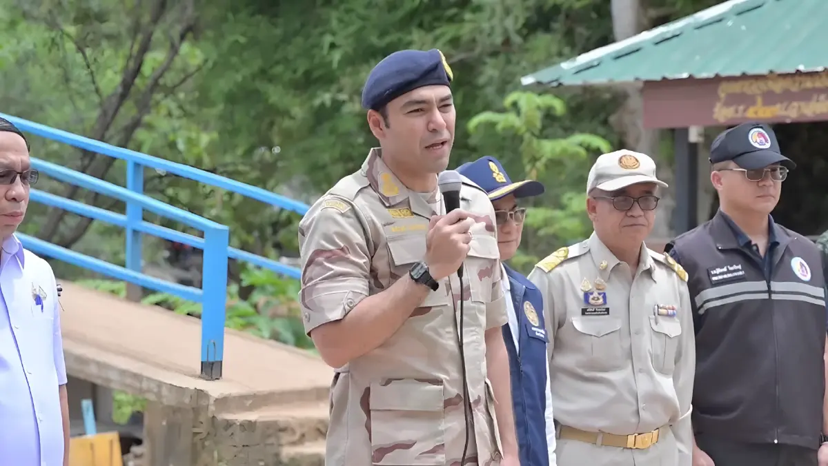 นายเจเศรษฐ์ ไทยเศรษฐ์ รัฐมนตรีช่วยว่าการกระทรวงมหาดไทย 