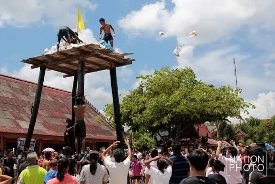 งานบุญ "สารทเดือนสิบ"