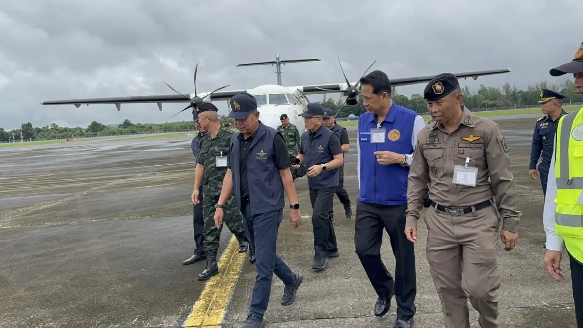 "บิ๊กดุลย์" บินด่วนลุยน่าน! ยกเลิกประชุมสภากลาโหม เร่งช่วยน้ำท่วม อ.ปัว ระดมสรรพกำลังช่วยเหลือผู้ประสบภัย