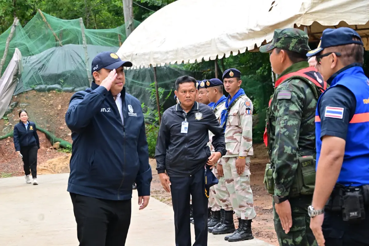 "มท.2" ลุยชายแดนสุรินทร์ สั่ง กฟภ.ขยายไฟฟ้า-ขุดบ่อบาดาลเพิ่ม "ปราสาทตาควาย–เนิน 350"