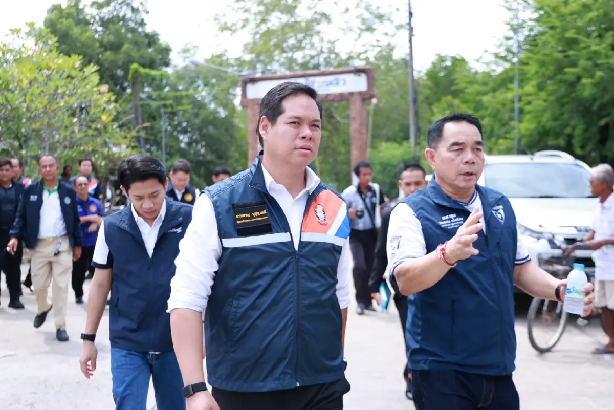นายสรรเพชญ บุญญามณี รัฐมนตรีช่วยว่าการกระทรวงคมนาคม