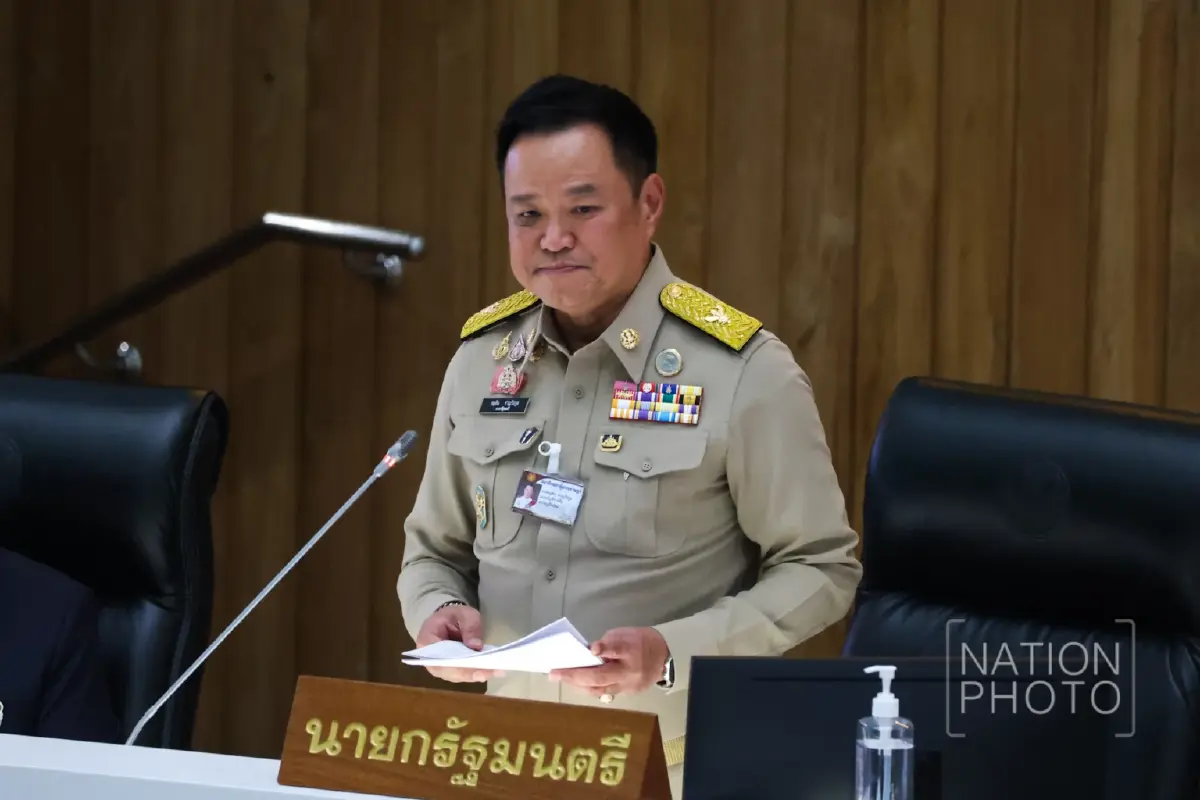  นายอนุทิน ชาญวีรกูล นายกรัฐมนตรี และรัฐมนตรีว่าการกระทรวงมหาดไทย แถลงประกอบ พ.ร.ก.กู้เงิน 