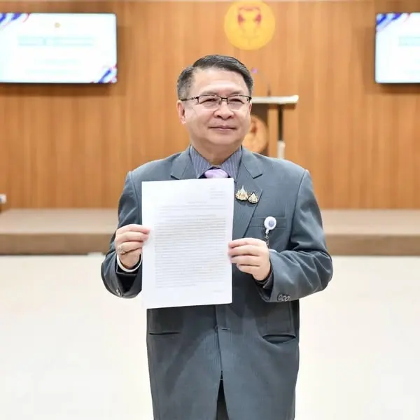  นพ.เปรมศักดิ์ เพียยุระ สมาชิกวุฒิสภา 