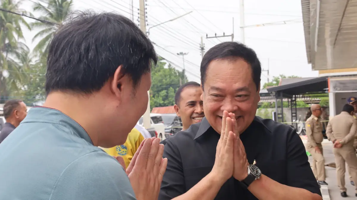 "ทวี" ลงพื้นที่ตรวจ 7-11 ถูกเผา ชี้ขบวนการใหญ่หวังทำลายเศรษฐกิจ