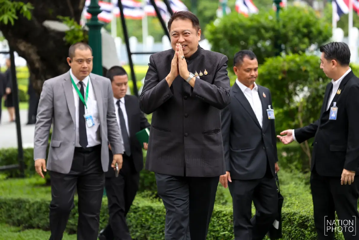  นายสุชาติ ชมกลิ่น รัฐมนตรีว่าการกระทรวงทรัพยากรธรรมชาติและสิ่งแวดล้อม