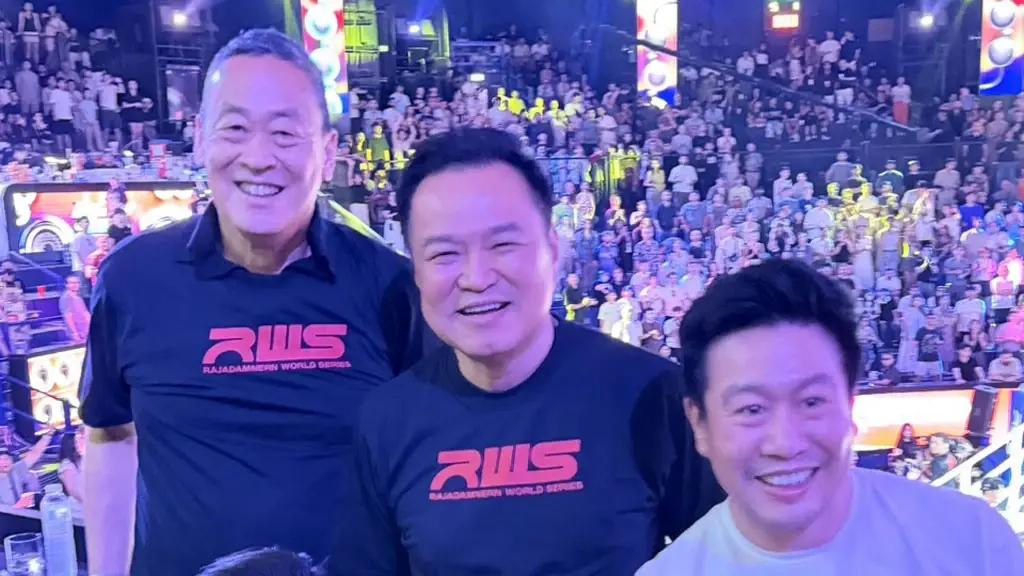 นายเศรษฐา และ นายอนุทิน ที่สนามมวย