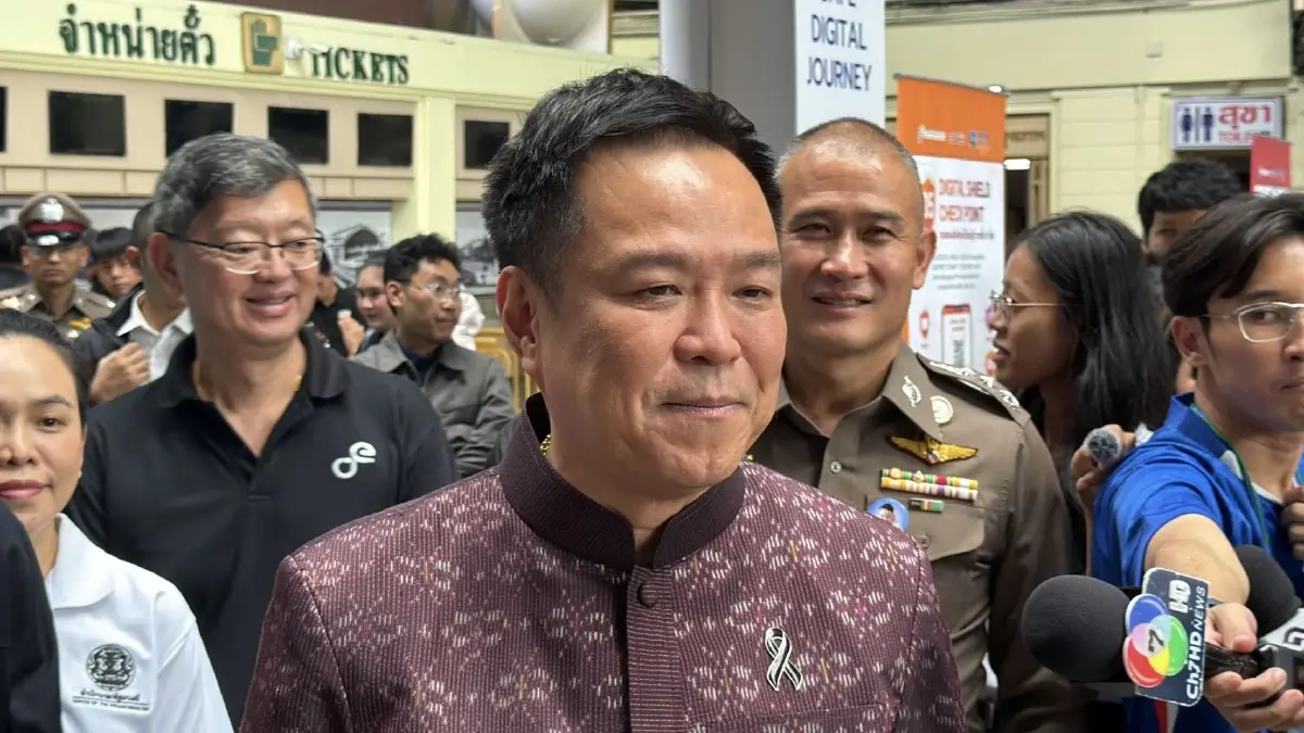 นายอนุทิน ชาญวีรกูล นายกรัฐมนตรีและรัฐมนตรีว่าการกระทรวงมหาดไทย