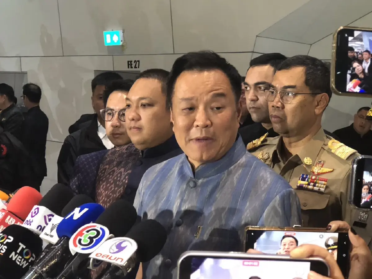 นายอนุทิน ชาญวีรกูล นายกรัฐมนตรี และรัฐมนตรีว่าการกระทรวงมหาดไทย 