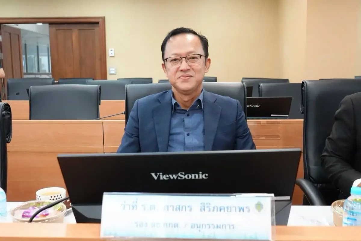 ว่าที่ร้อยตรี ภาสกร สิริภคยาพร รองเลขาธิการคณะกรรมการการเลือกตั้ง (กกต.) 