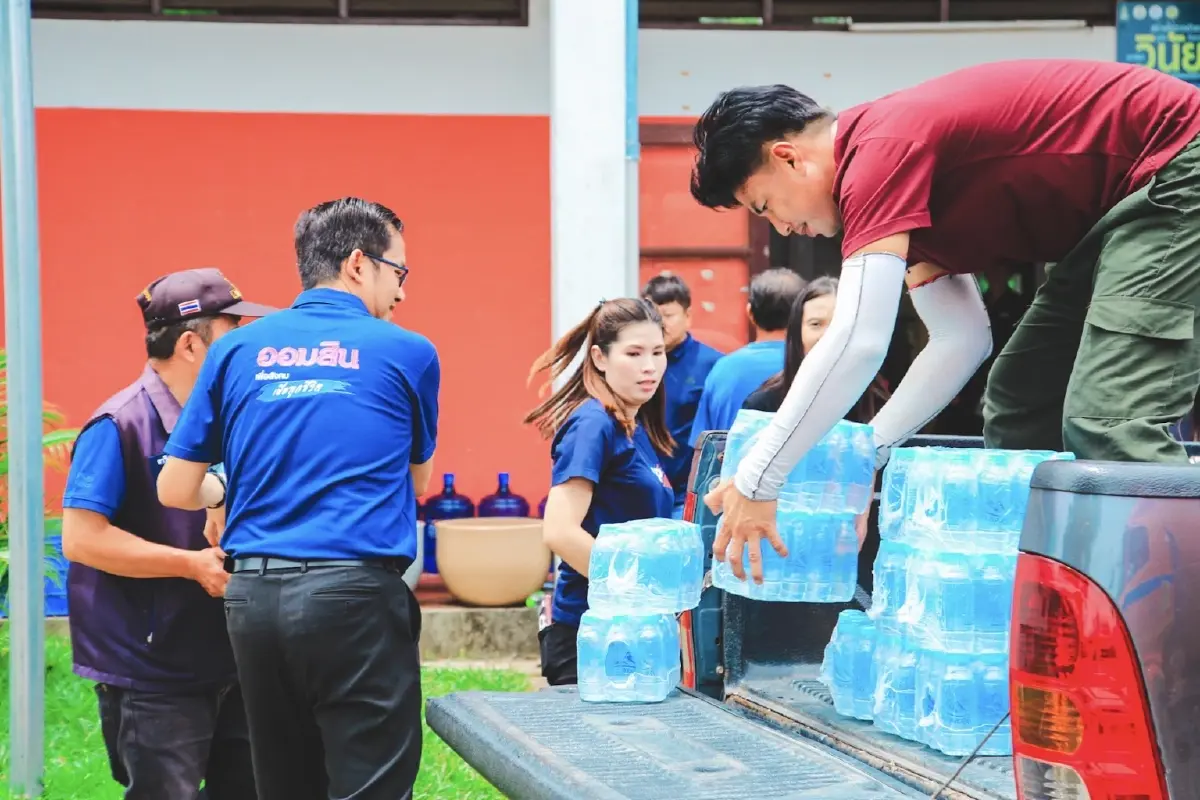 ออมสินเร่งสปีดส่ง “ถุงออมสินห่วงใย” 500 ชุด บรรเทาทุกข์ชาวน่านหลังน้ำป่าทะลัก