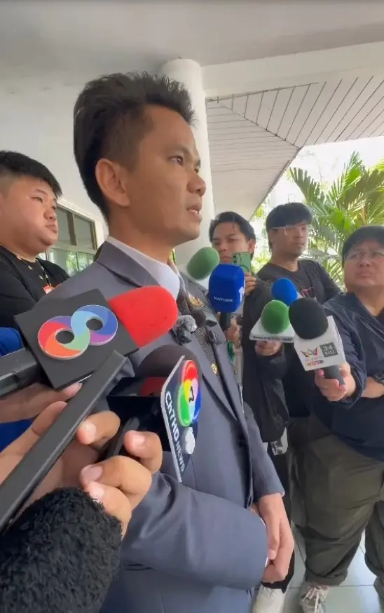 "ฟลุ๊ค" ร่ำไห้ ไม่ได้อยากปลิดชีพใคร อ้าง "ไอ้ป๋อง" บังคับร่วมฆ่า 3 ศพ เพราะมีทั้ง "ระเบิดและปืน" ปฏิเสธรู้เห็นคดี 2 พี่น้องรัสเซีย