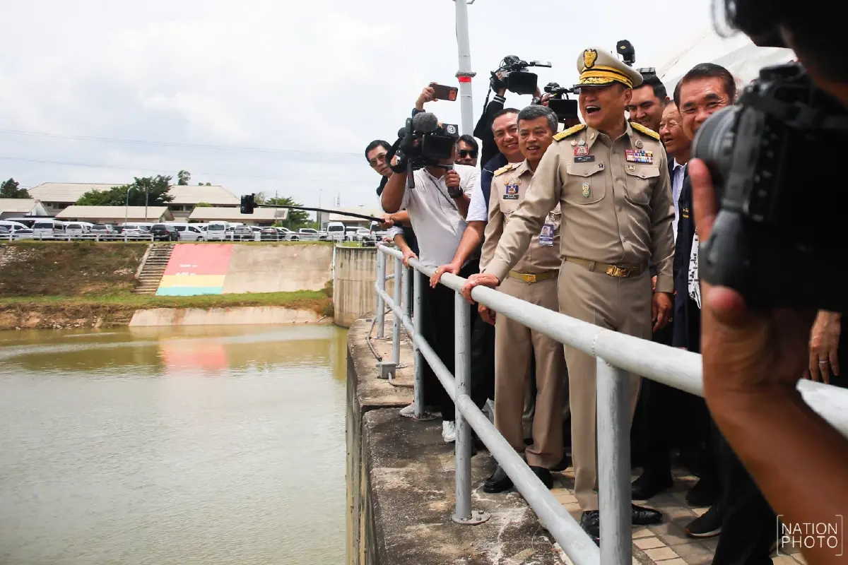 อนุทิน ลุยหาดใหญ่ การันตีปีนี้น้ำไม่ท่วม พร้อมประกันอุทกภัย