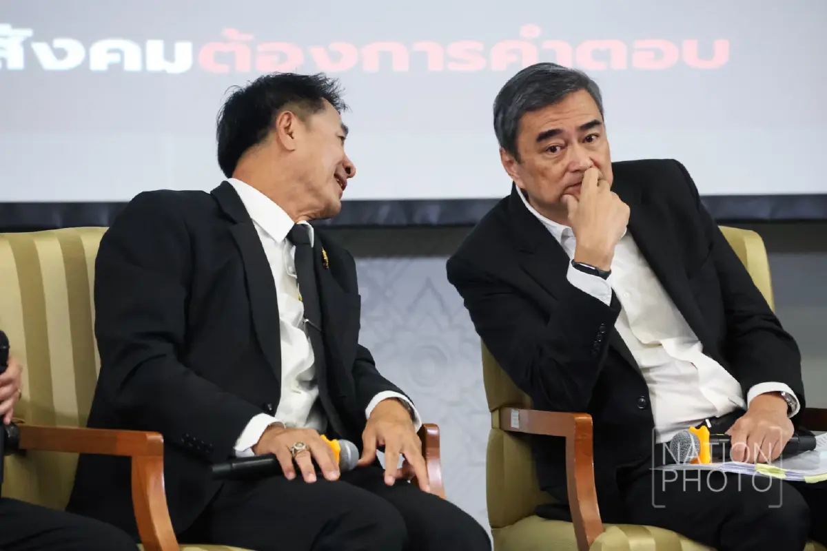 “อภิสิทธิ์" เตือนวิกฤตศรัทธาการเมืองไทย รวบอำนาจยึด สว.-องค์กรอิสระ ทำระบบตรวจสอบอัมพาต—ฟันธงปมฮั้ว สว. 14 ก.ย. ไม่จบแน่!