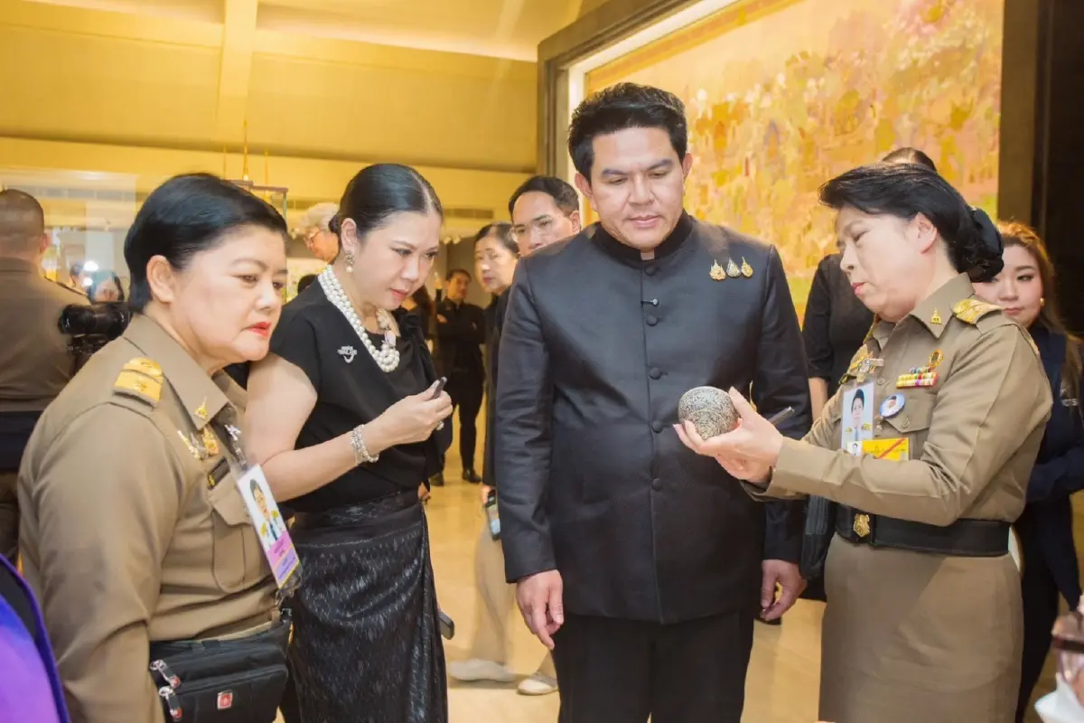 นายสุรศักดิ์ พันธ์เจริญวรกุล รัฐมนตรีว่าการกระทรวงการท่องเที่ยวและกีฬา