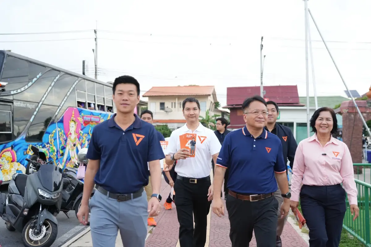 “เท้ง-ณัฐพงษ์” ควง “เดชรัต” รับฟังเสียงคนนนท์ เปิด  "5 นโยบายการศึกษา" ดูแลสวัสดิการ "ครู-เด็ก" เต็มที่