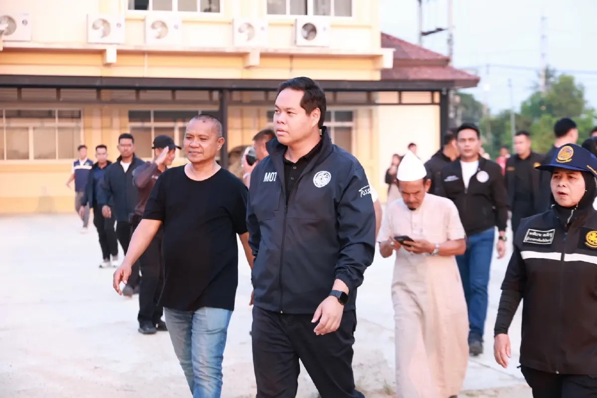 สรรเพชญ ลงพื้นที่ปัตตานี เร่งเยียวยาเหตุไฟใต้ป่วน 3 จังหวัด
